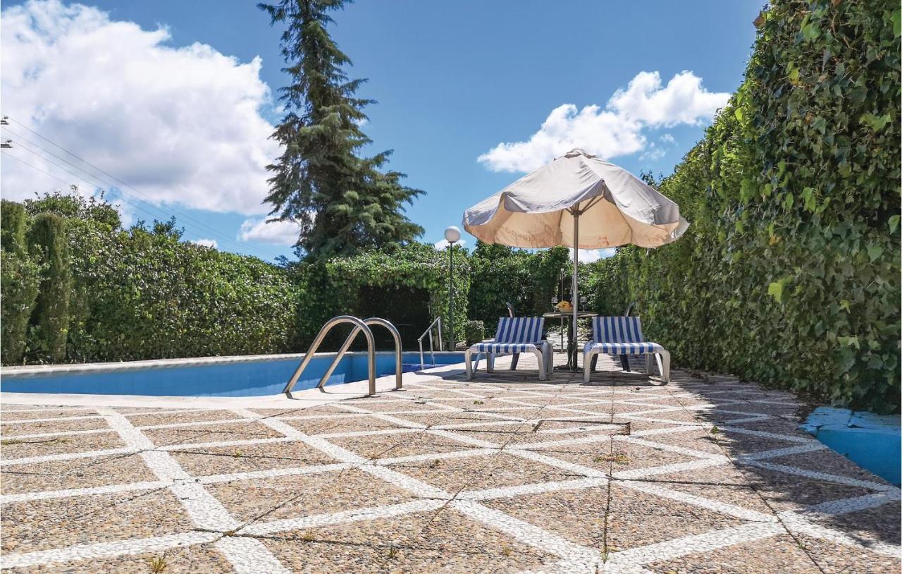 Pet Friendly Home In Olvera With Kitchen Bagian luar foto